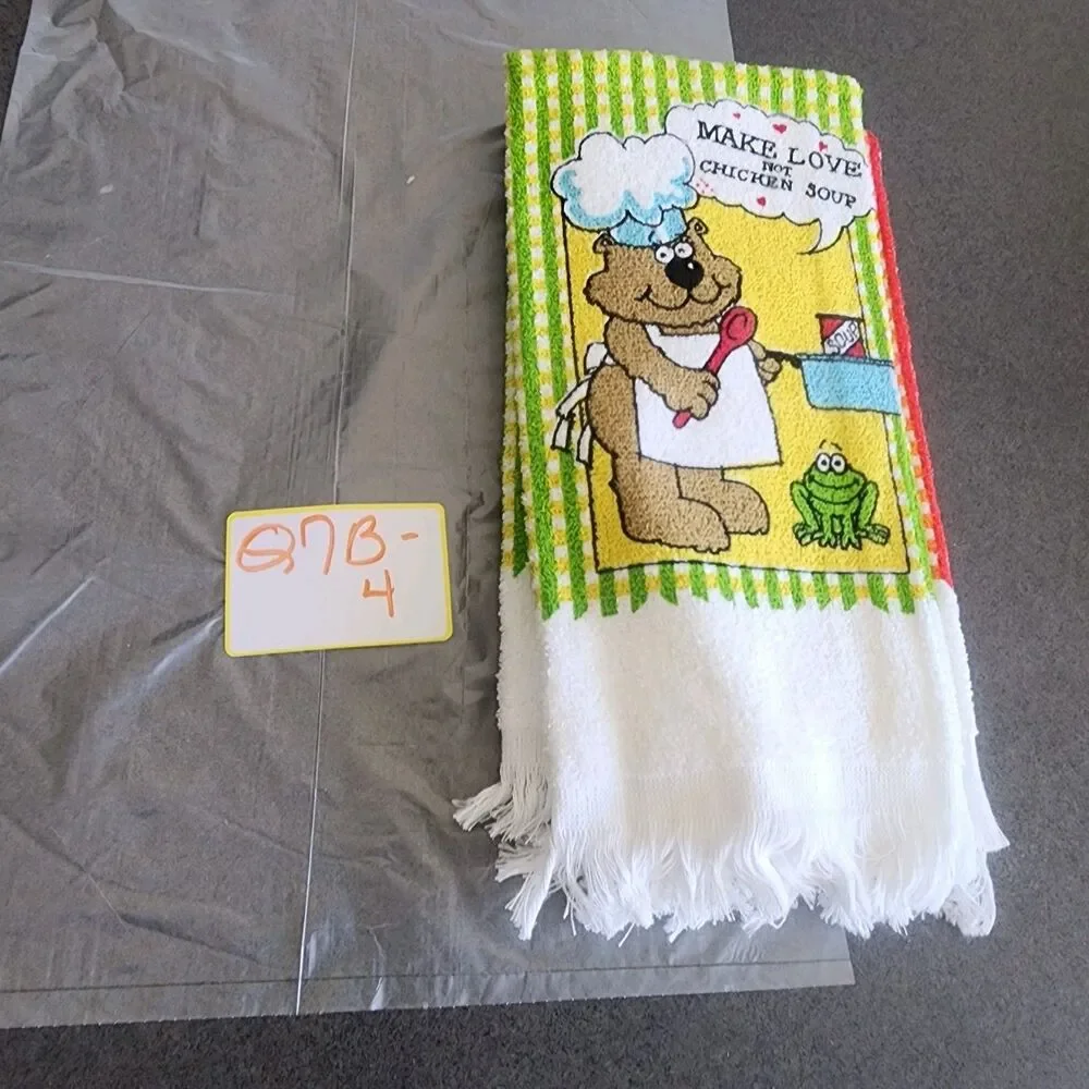 Vintage Novelty Kitchen Dish Towels Lot of 2 Bear Frog Coffee Break Fringe